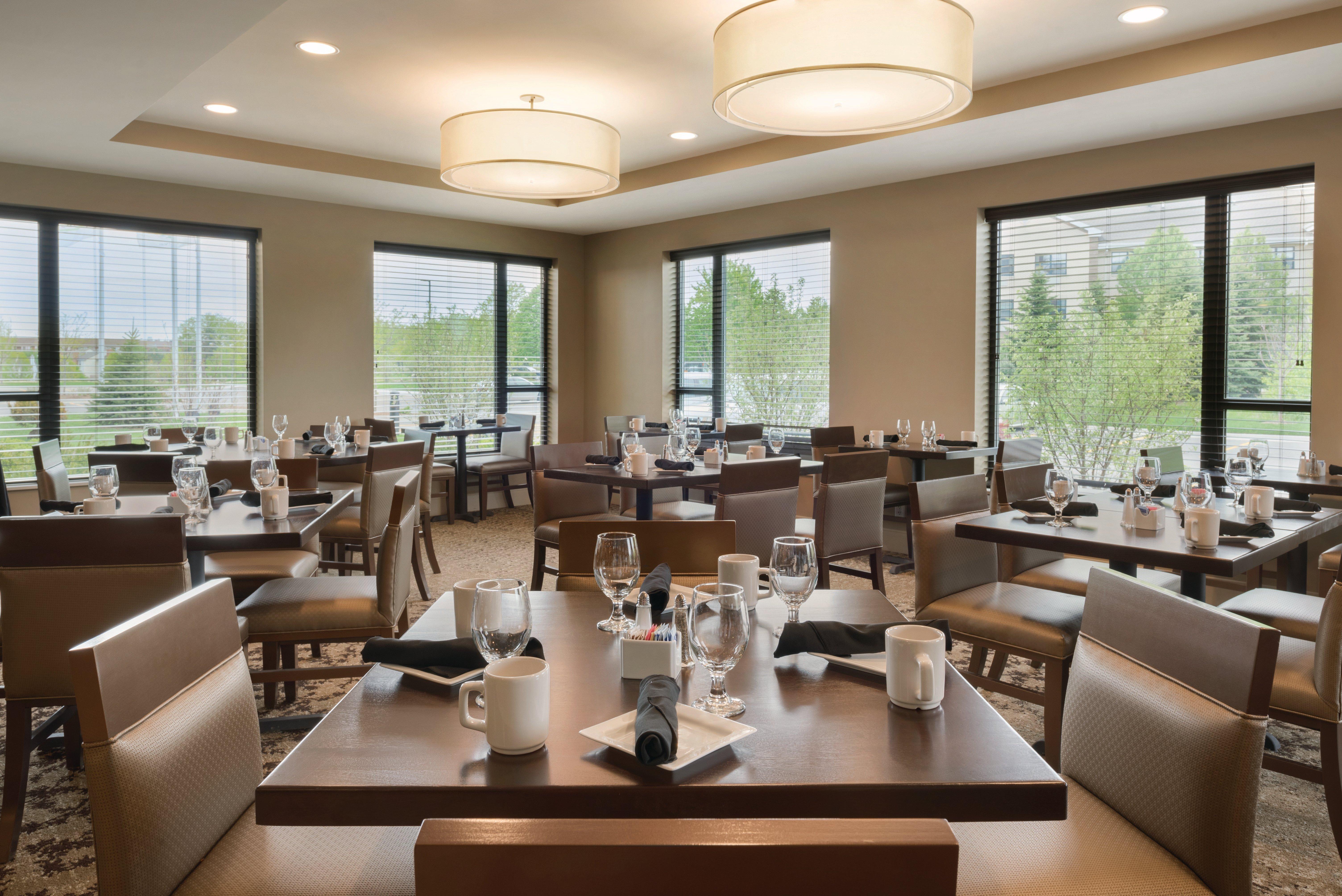 Holiday Inn Chicago Schaumburg By Ihg Exterior photo